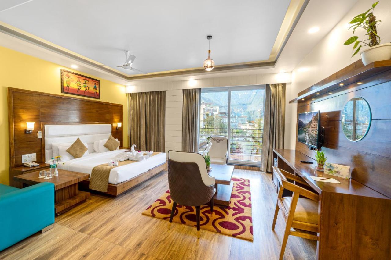 Hotel Divine Lakshmi Ganga Rishikesh Exterior photo