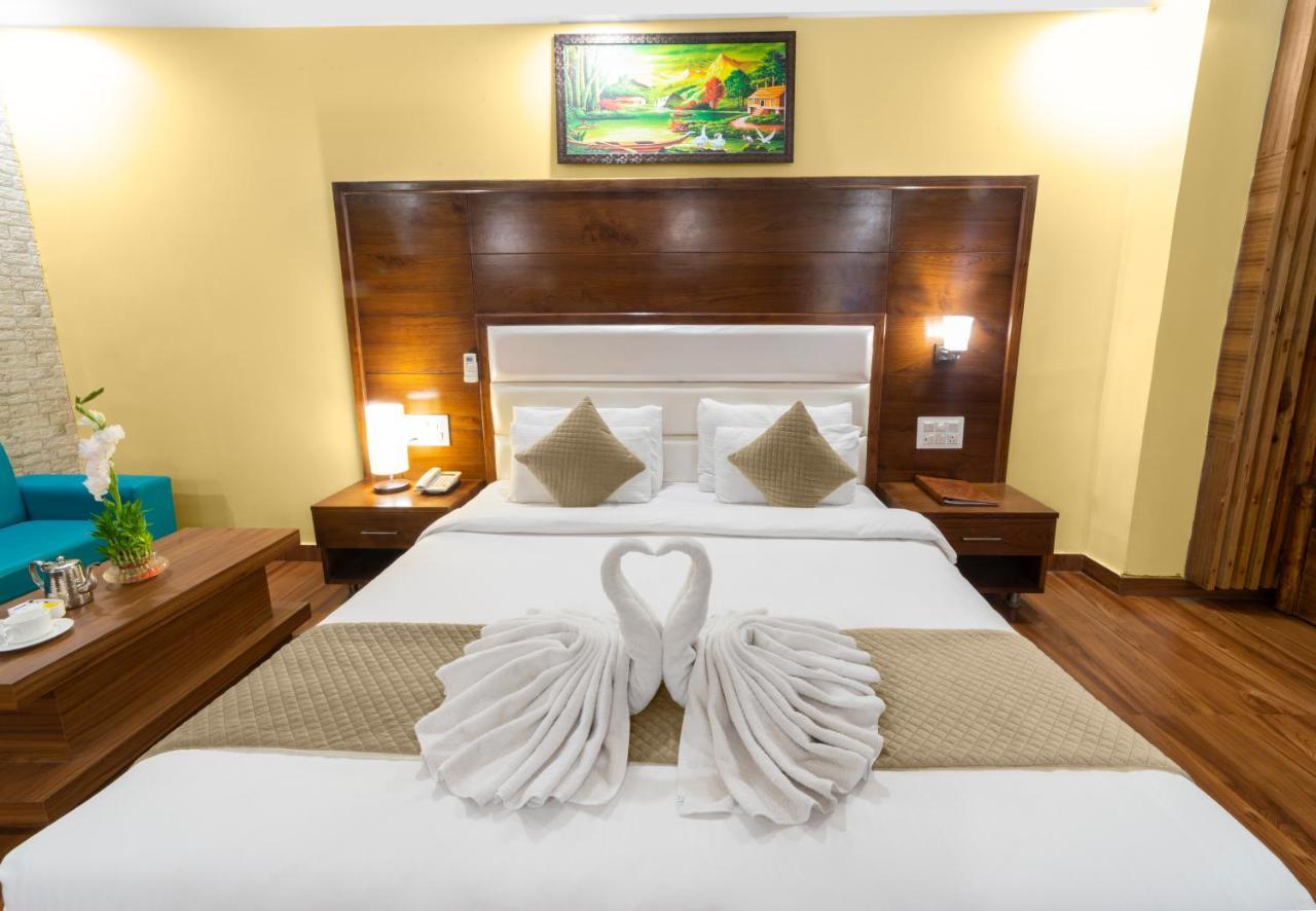 Hotel Divine Lakshmi Ganga Rishikesh Exterior photo