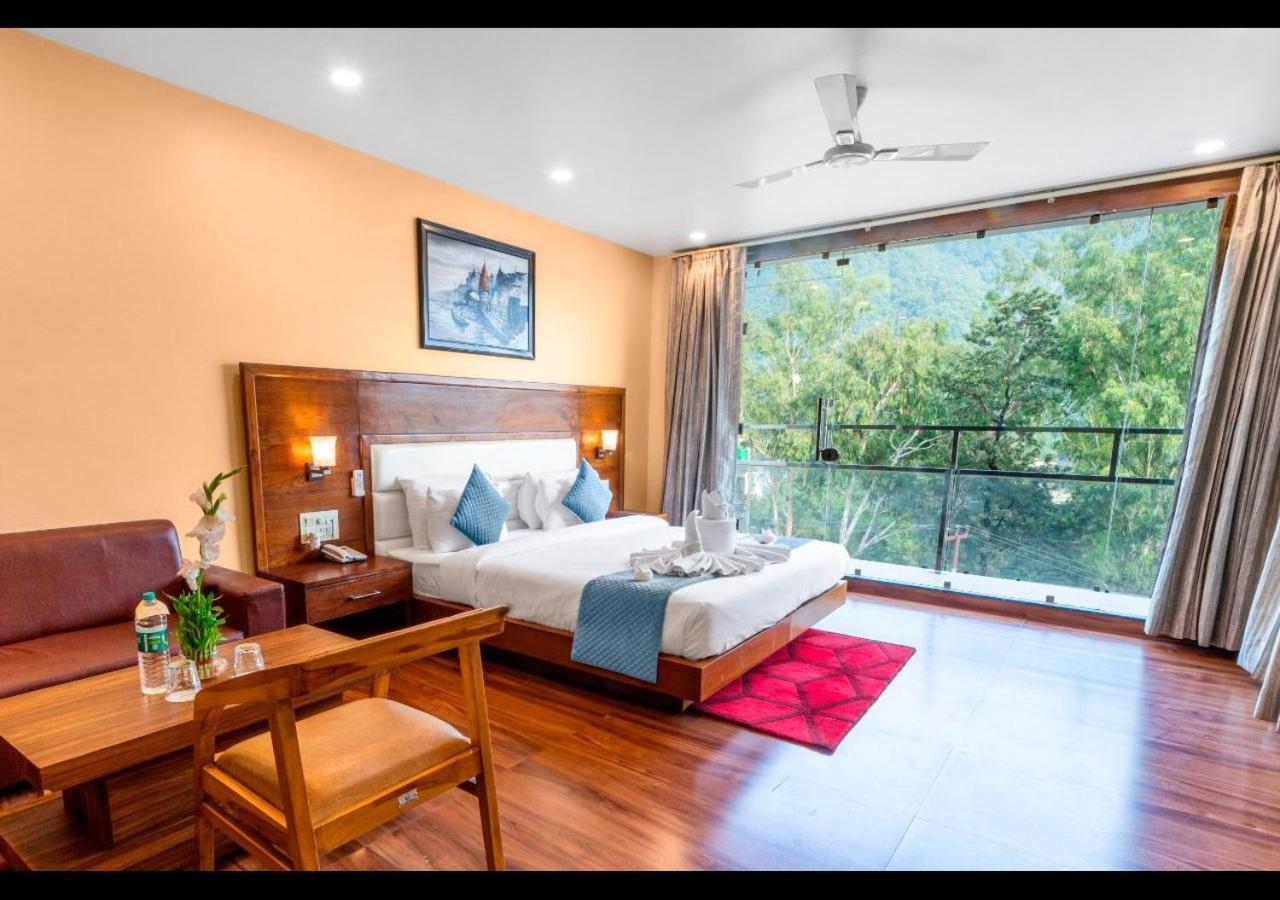 Hotel Divine Lakshmi Ganga Rishikesh Exterior photo
